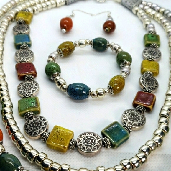 Sophisticated Southwestern Style Beaded Multicolored Multistrand Necklace Set - Picture 16 of 16